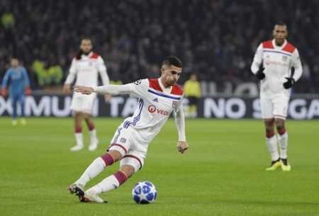 阿迪达斯等 阿迪达斯等